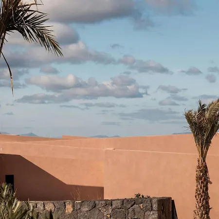 Domes Novos Santorini, Autograph Collection Hotel