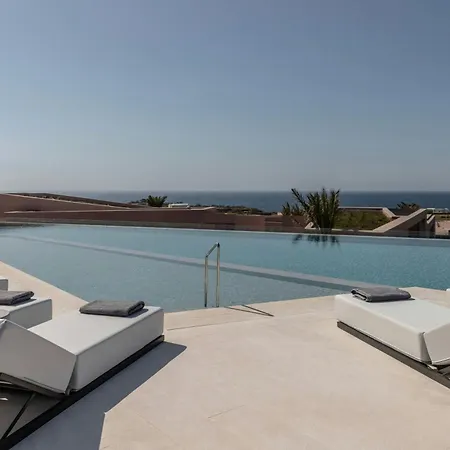 מלון Domes Novos Santorini, Autograph Collection 5*